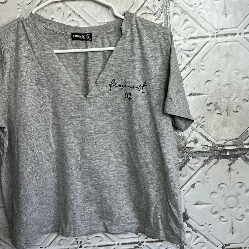 Feminist AF vneck crop - Picture 1 of 5